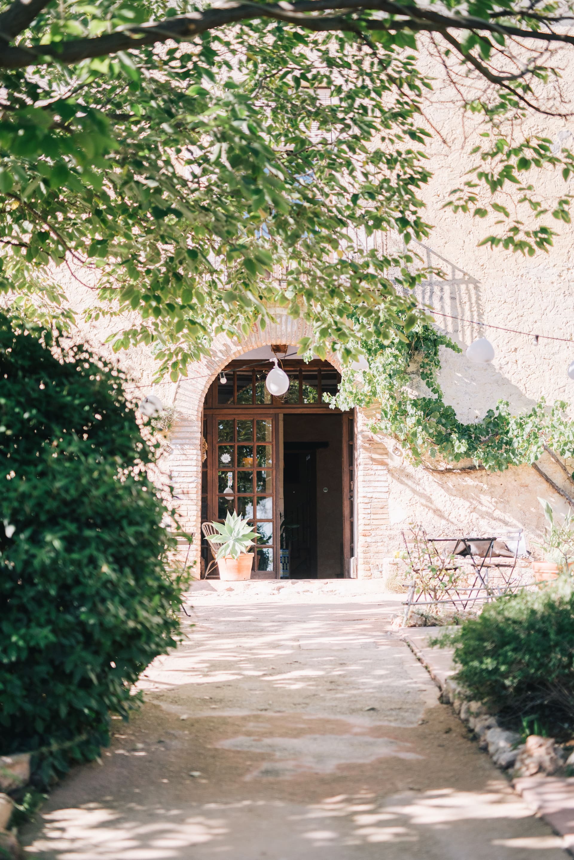 Illustration pour "Villeneuve-les-Avignon : réussir sa location en Provence"